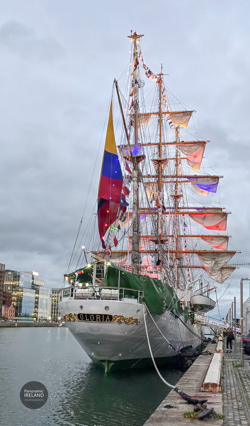 Dusk on the Liffey, Gloria still open after the public visiting hours. ARC Gloria at dusk on the Liffey, Dublin