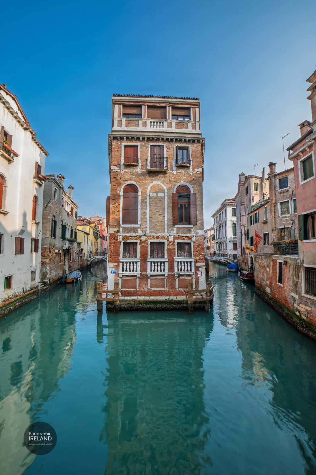 Venice architecture and reflections — Panoramic Ireland
